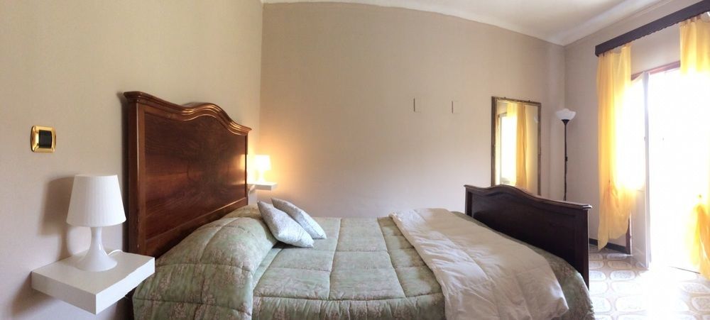 レヴァント La Dimora Nel Borgo Bed & Breakfast エクステリア 写真